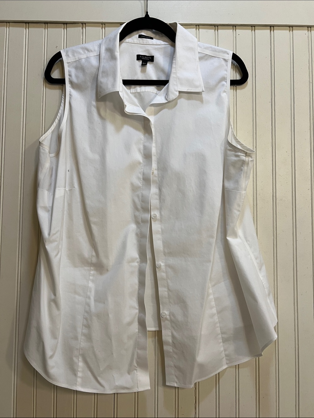 Talbots Classic White Sleeveless Button-Down Shirt